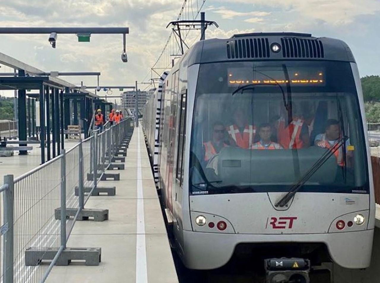 Metro Aan Zee Testrit 4 Metro Aan Zee Testrit 4